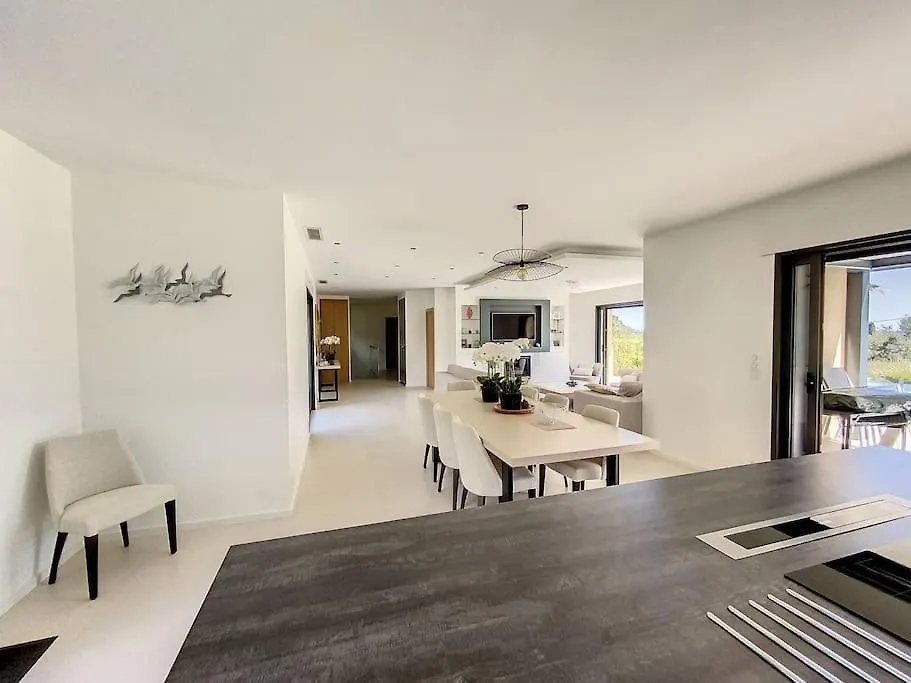 Luxueuse Villa De 4 Suites, Climatisation, Vue Mer, Piscine Grimaud
