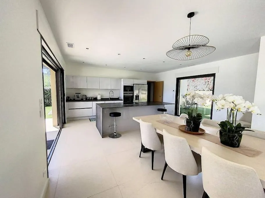 Luxueuse Villa De 4 Suites, Climatisation, Vue Mer, Piscine Grimaud 0*,